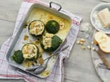 Runde Zucchini gefüllt mit Reis 