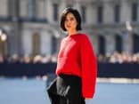 Roter Pullover Streetstyle 