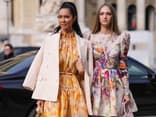Blumenkleider im Streetstyle