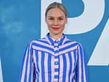 Rosalie Thomass bei einer öffentlichen Veranstaltung