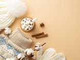 Selbst gestrickte Weihnachtsgeschenke