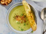 Kartoffel-Lauchzwiebeln-Suppe 