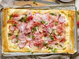Flammkuchen mit Radieschen 