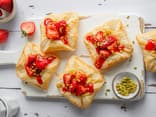 Puddingteilchen mit Erdbeeren