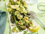Kräuter-Gnocchi mit Ofenspargel 