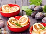 Bühler Zwetschgenknödel in Dessertschalen mit frischen Zwetschgen