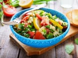 Salat aus Couscous und Gemüse