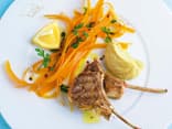 Gegrillte Lammkoteletts mit Kichererbsen-Creme - Das leckere Rezept für das Fleischgericht finden Sie bei uns