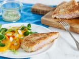 Schnitzel mit Kokoskruste und Mango-Salat