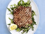 Tagliata vom Rind auf Rucola- das Rezept der Sterneköchin Cornelia Poletto finden Sie bei uns
