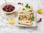 Lebkuchen-Parfait mit Whisky-Kirschen