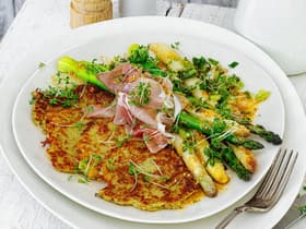 Reibekuchen mit Spargel 