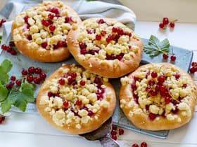 Johannnisbeer-Streusel-Taler 