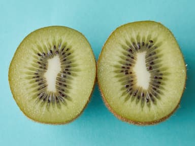 Kiwi pflanzen Anleitung und Tipps, wie Sie die Frucht einfach selbst