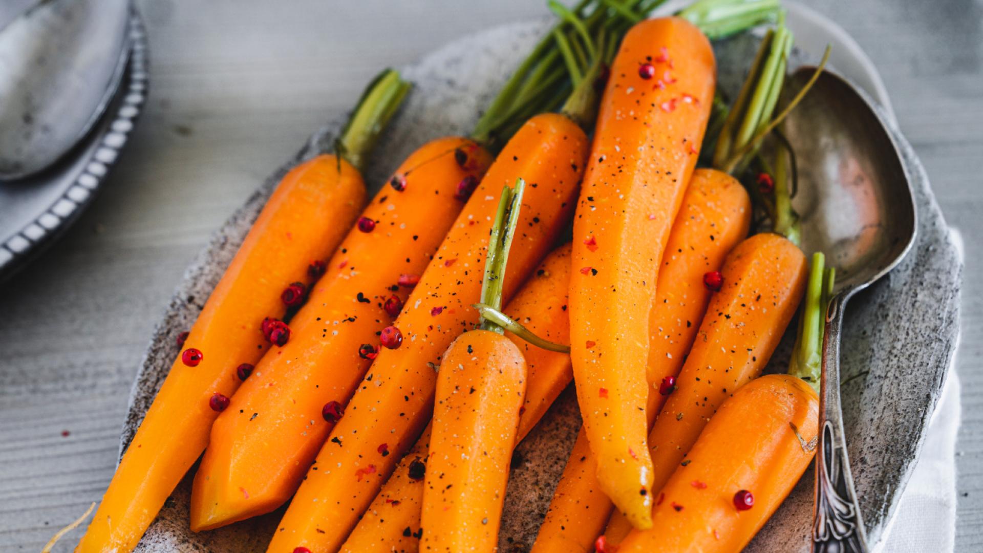 Glasierte Möhren: So gelingt die leckere Beilage Glasierte Möhren: So gelingt die leckere Beilage