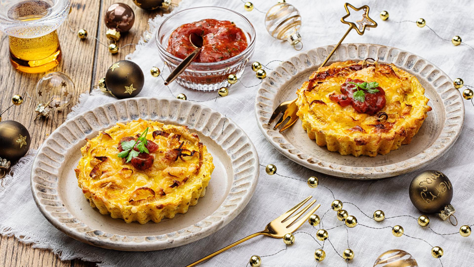 Mini-Lauch-Quiche mit Paprika-Konfitüre Mini-Lauch-Quiche mit Paprika-Konfitüre