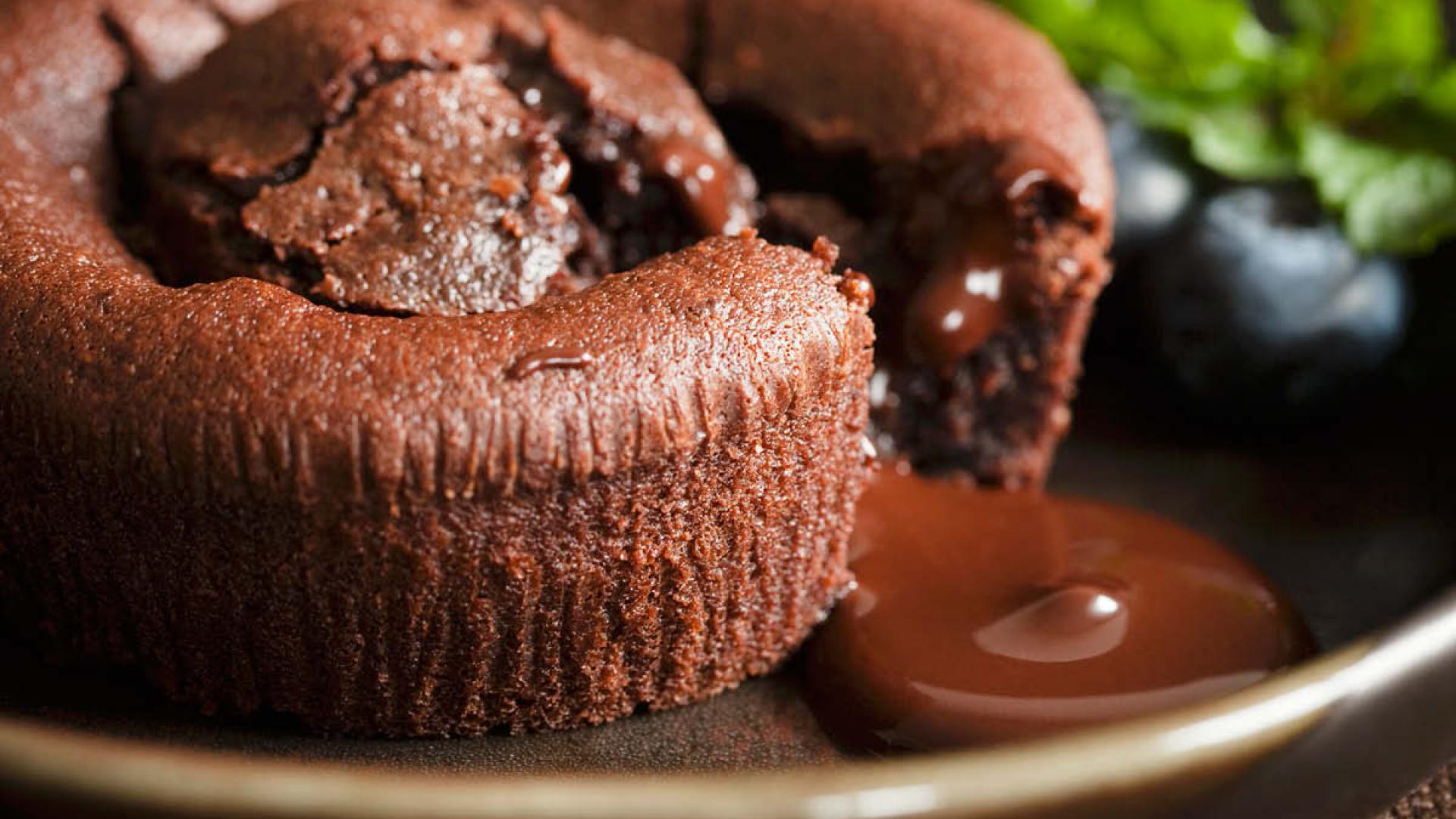 Backrezept: Schokoladenkuchen mit flüssigem Kern Backrezept: Schokoladenkuchen mit flüssigem Kern