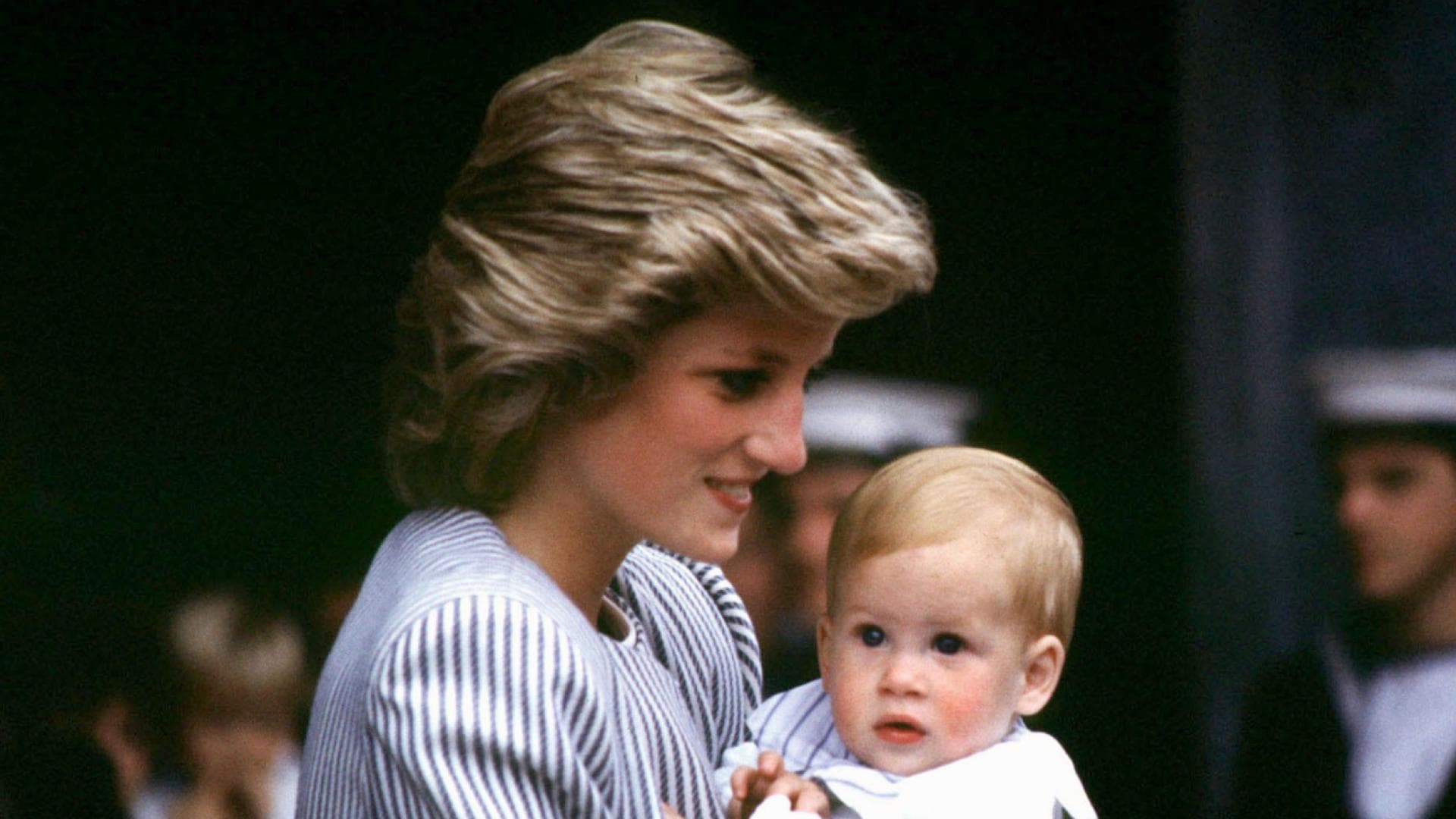Prinzessin Diana im Porträt: Leben, Ehe und Kinder
