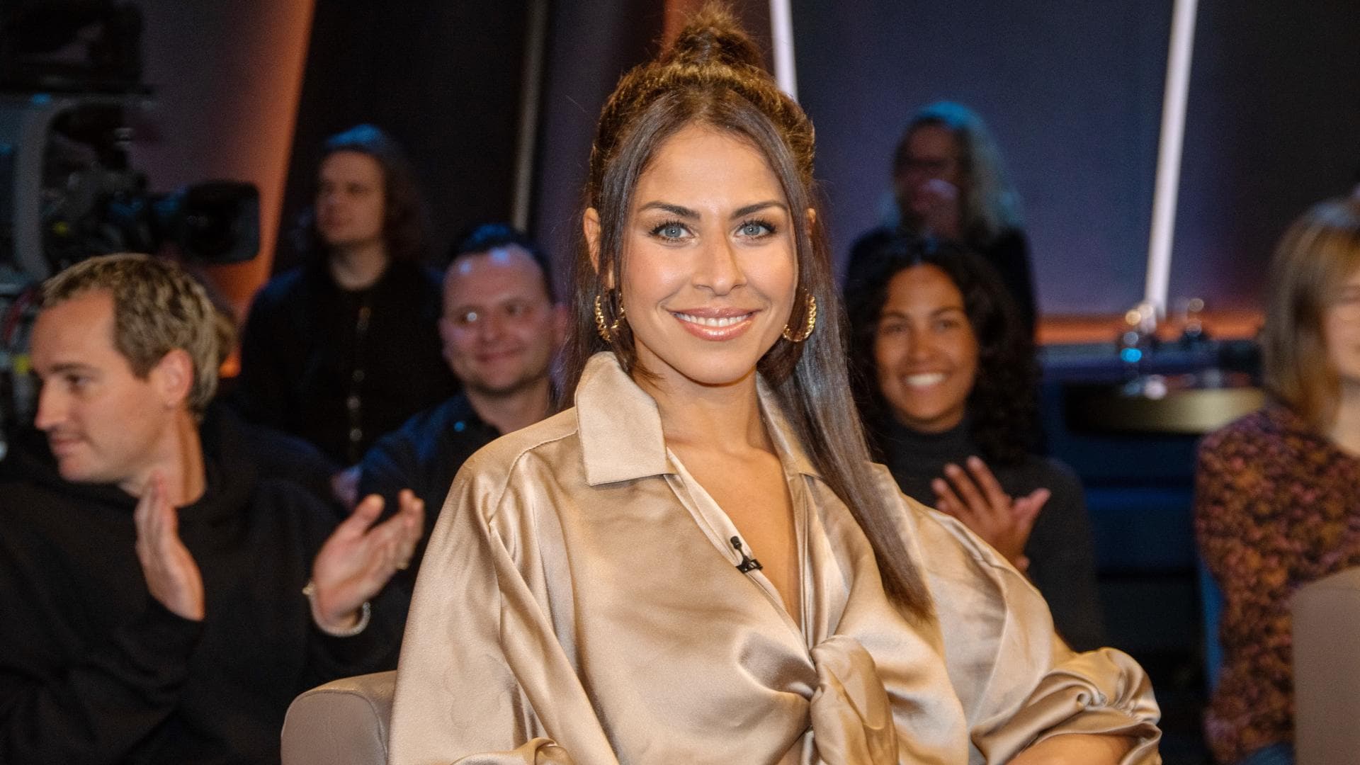 Negah Amiri Alles über die Comedienne