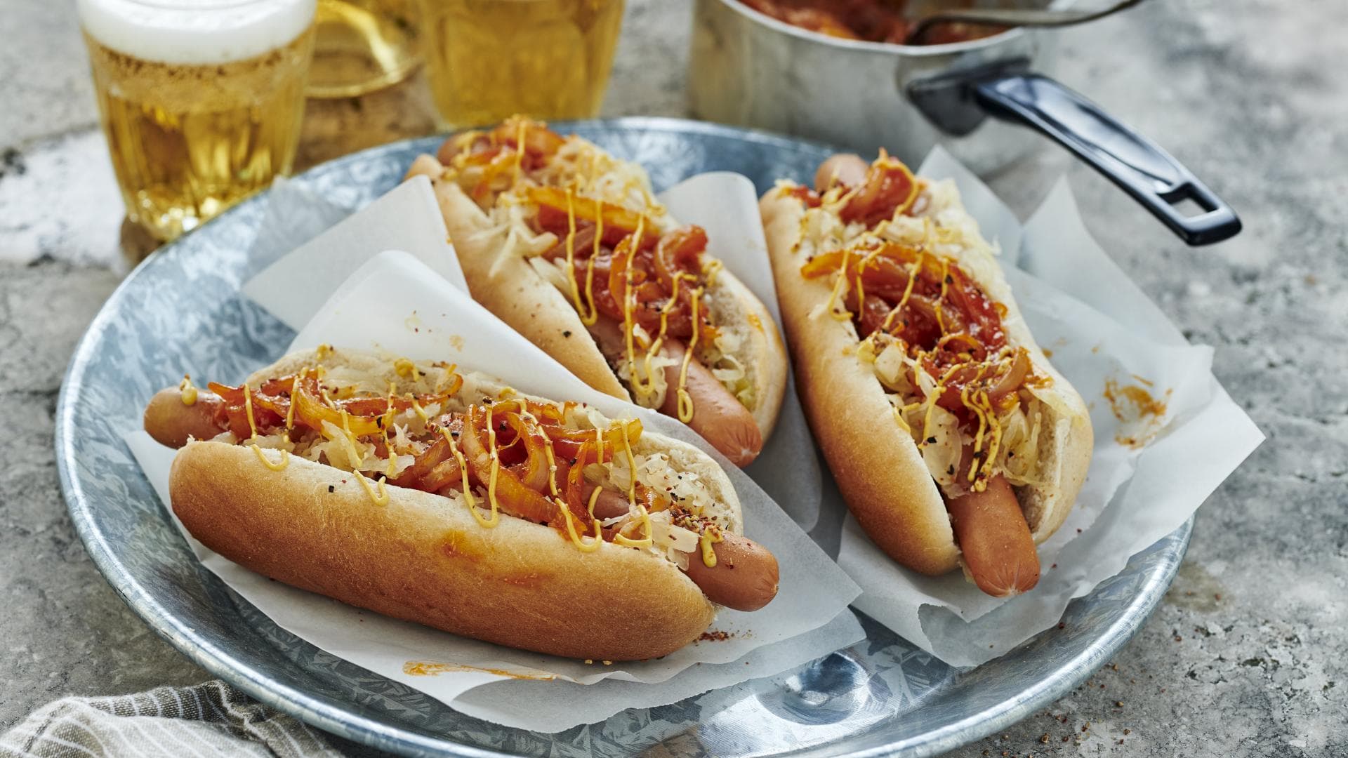 New York Hot Dog mit Sauerkraut