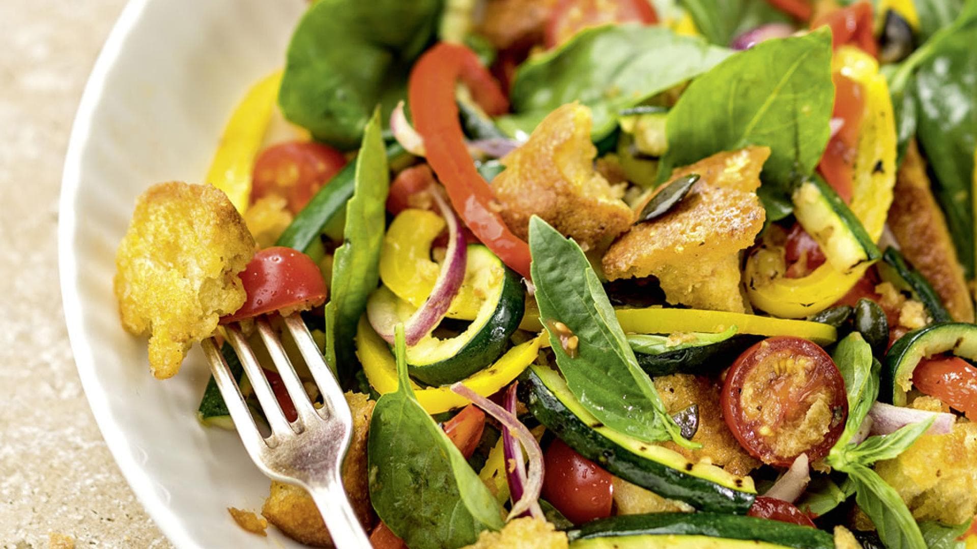 Rezept für Brotsalat mit gegrilltem Gemüse