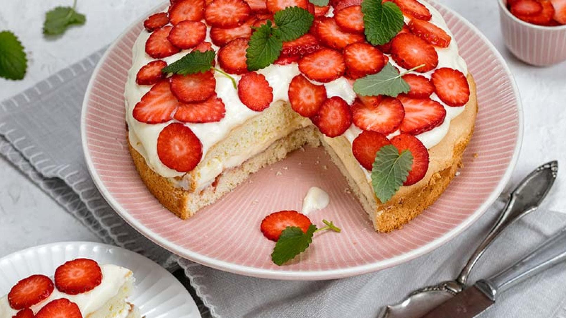 Erdbeertorte mit Mascarpone: fruchtiger Tortentraum