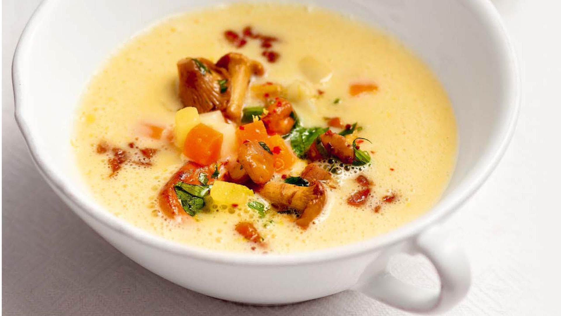 Kartoffelsuppe mit Pfifferlingen Kartoffelsuppe mit Pfifferlingen