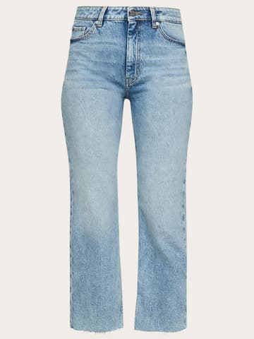 ModeTrend 2022 5 Jeans für kleine Frauen